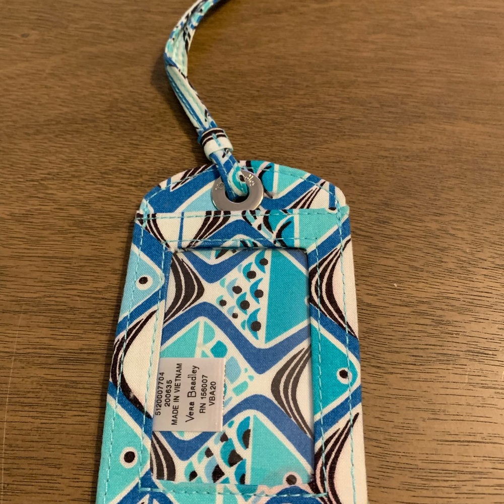Vera Bradley Aqua and Navy Geometric Fishy Luggage Tag Brand New - Picture 4 of 4